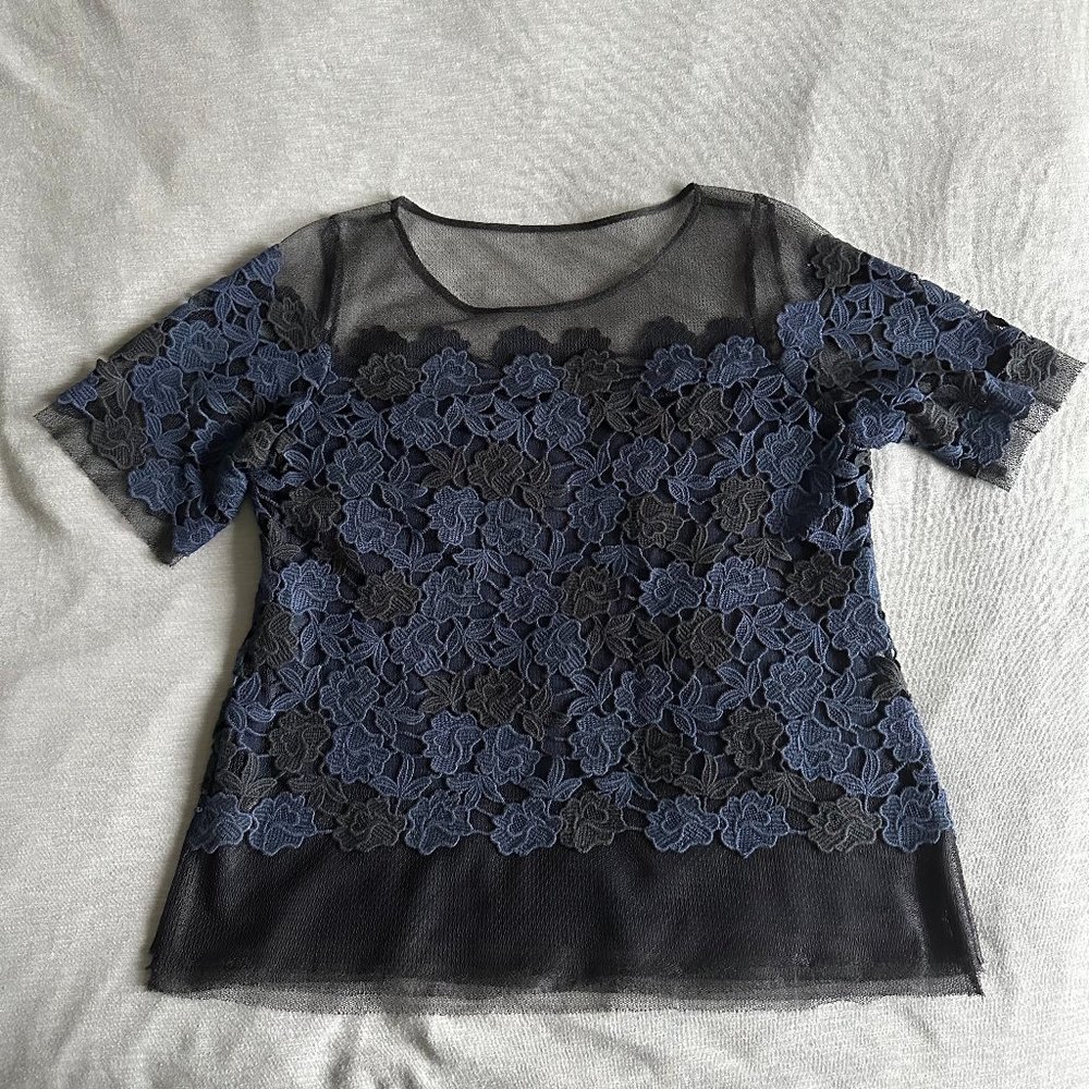 LIKE NEW White House Black Market Black and Navy Floral Sheer Top